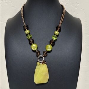 Yellow Serpentine Stone Pendant Beaded Vintage Necklace